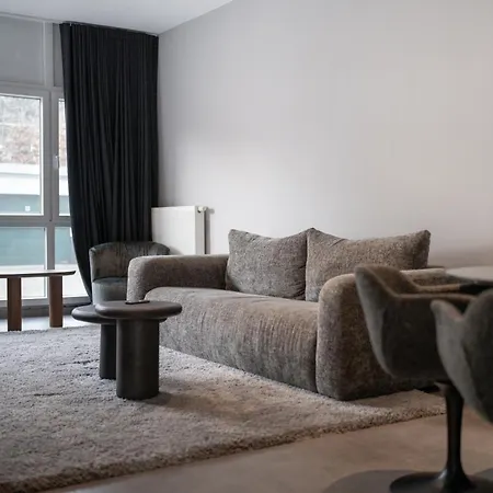 The Edgewater - Cityscape * 那慕尔